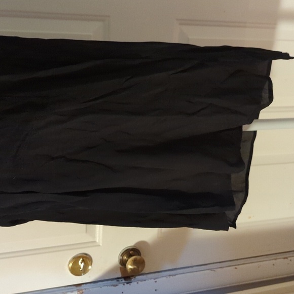 Banana Republic Large black sleeveless tank shell SILK gorgeous lightweight - Picture 3 of 10